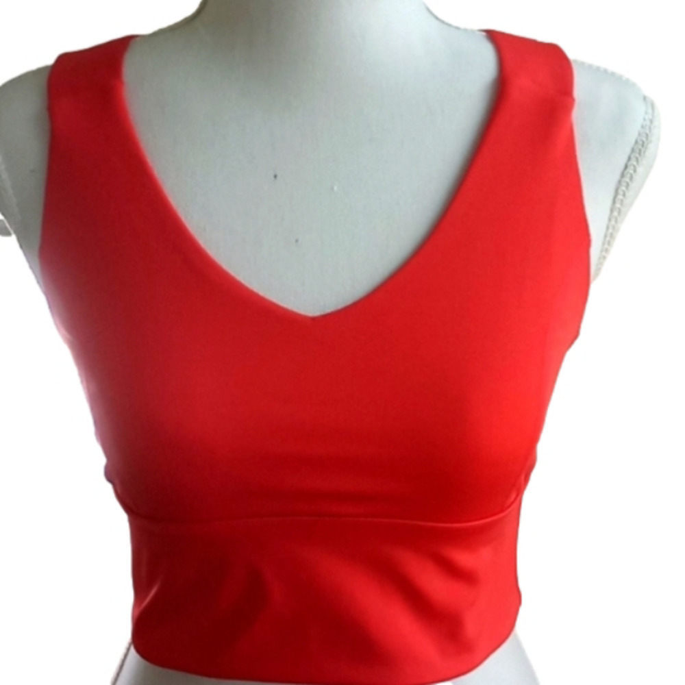 Avia top M (8-10) NWOT